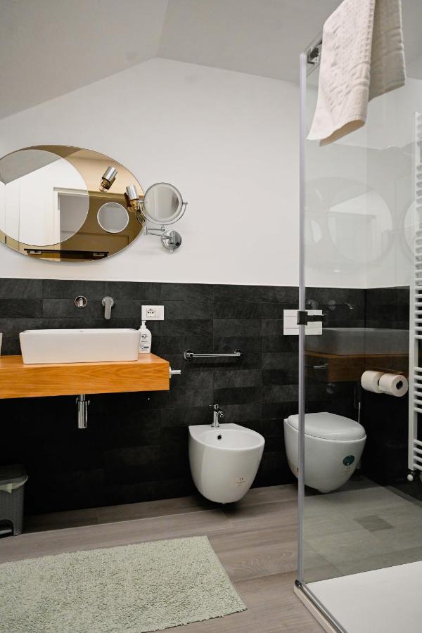 Cozy Studio Downtown Apartment Bassano del Grappa Luaran gambar